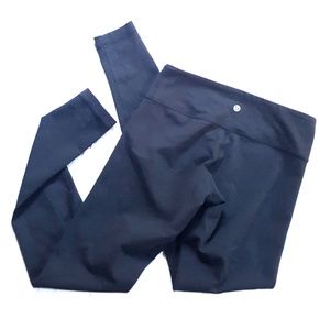 Lululemon black Wunder Under leggings